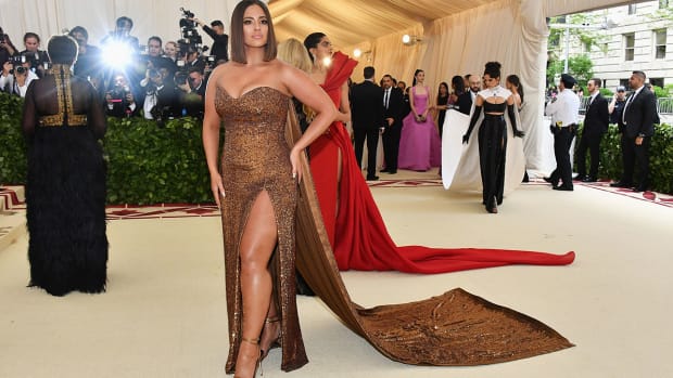 ashley-met-gala-thigh.jpg